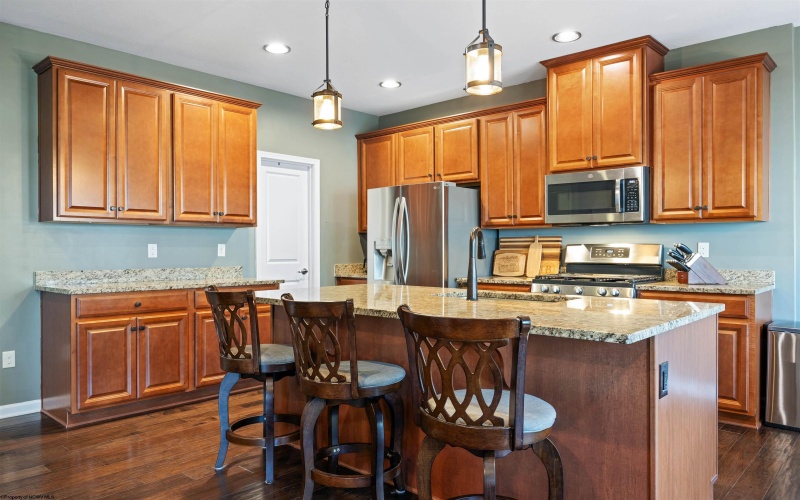 126 Falling Water Lane, Morgantown, West Virginia 26508, 3 Bedrooms Bedrooms, 8 Rooms Rooms,4 BathroomsBathrooms,Single Family Attached,For Sale,Falling Water,10164183