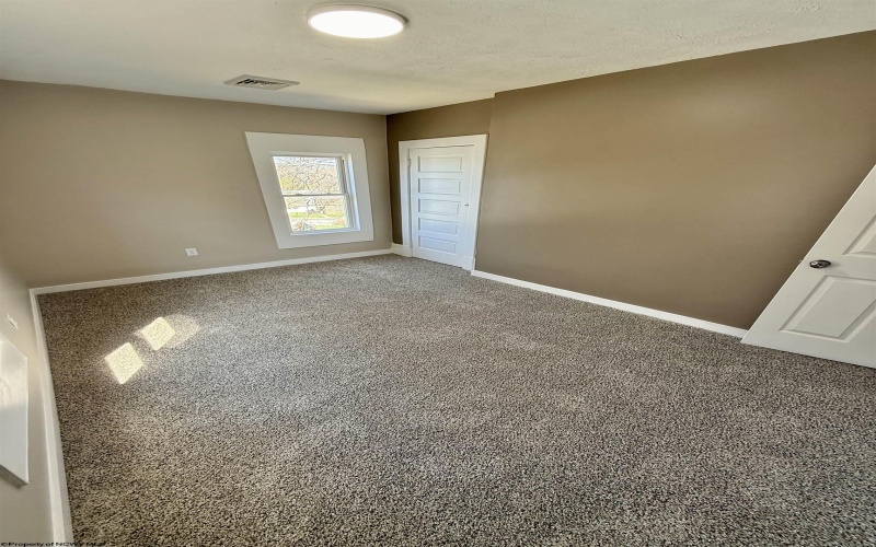 516 Alta Vista Avenue, Fairmont, West Virginia 26554, 3 Bedrooms Bedrooms, 6 Rooms Rooms,3 BathroomsBathrooms,Single Family Detached,For Sale,Alta Vista,10164189