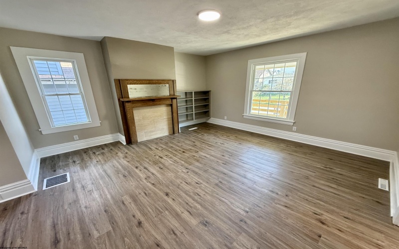 516 Alta Vista Avenue, Fairmont, West Virginia 26554, 3 Bedrooms Bedrooms, 6 Rooms Rooms,3 BathroomsBathrooms,Single Family Detached,For Sale,Alta Vista,10164189