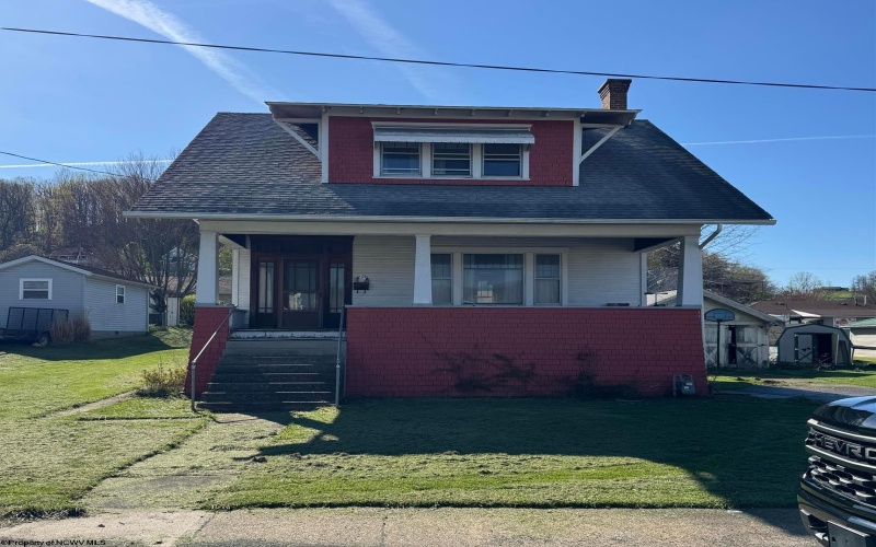 235 Love Avenue, Grafton, West Virginia 26354, 4 Bedrooms Bedrooms, 7 Rooms Rooms,1 BathroomBathrooms,Single Family Detached,For Sale,Love,10164188 235 Love Avenue, Grafton, West Virginia 26354, 4 Bedrooms Bedrooms, 7 Rooms Rooms,1 BathroomBathrooms,Single Family Detached,For Sale,Love,10164188