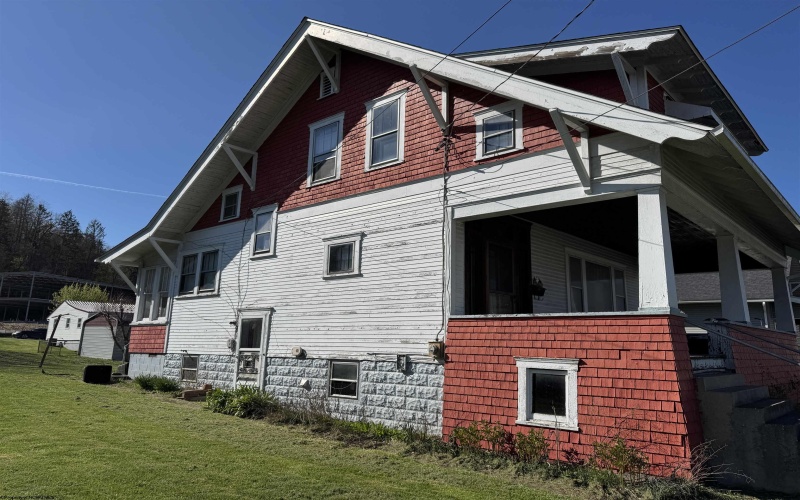 235 Love Avenue, Grafton, West Virginia 26354, 4 Bedrooms Bedrooms, 7 Rooms Rooms,1 BathroomBathrooms,Single Family Detached,For Sale,Love,10164188 235 Love Avenue, Grafton, West Virginia 26354, 4 Bedrooms Bedrooms, 7 Rooms Rooms,1 BathroomBathrooms,Single Family Detached,For Sale,Love,10164188