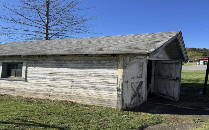 235 Love Avenue, Grafton, West Virginia 26354, 4 Bedrooms Bedrooms, 7 Rooms Rooms,1 BathroomBathrooms,Single Family Detached,For Sale,Love,10164188 235 Love Avenue, Grafton, West Virginia 26354, 4 Bedrooms Bedrooms, 7 Rooms Rooms,1 BathroomBathrooms,Single Family Detached,For Sale,Love,10164188