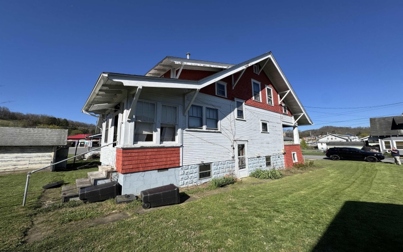 235 Love Avenue, Grafton, West Virginia 26354, 4 Bedrooms Bedrooms, 7 Rooms Rooms,1 BathroomBathrooms,Single Family Detached,For Sale,Love,10164188 235 Love Avenue, Grafton, West Virginia 26354, 4 Bedrooms Bedrooms, 7 Rooms Rooms,1 BathroomBathrooms,Single Family Detached,For Sale,Love,10164188