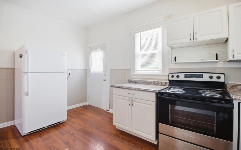 135 Woodland Avenue, Clarksburg, West Virginia 26301, 2 Bedrooms Bedrooms, 5 Rooms Rooms,1 BathroomBathrooms,Single Family Detached,For Sale,Woodland,10164169