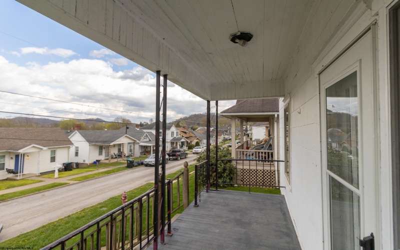 135 Woodland Avenue, Clarksburg, West Virginia 26301, 2 Bedrooms Bedrooms, 5 Rooms Rooms,1 BathroomBathrooms,Single Family Detached,For Sale,Woodland,10164169