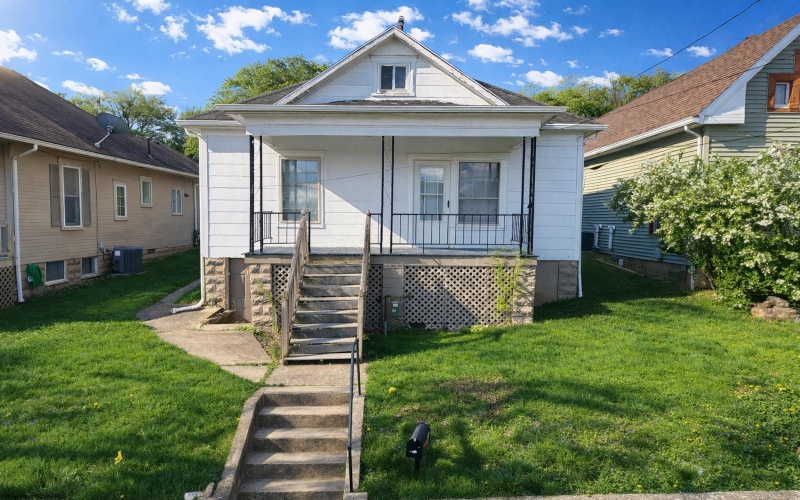 135 Woodland Avenue, Clarksburg, West Virginia 26301, 2 Bedrooms Bedrooms, 5 Rooms Rooms,1 BathroomBathrooms,Single Family Detached,For Sale,Woodland,10164169
