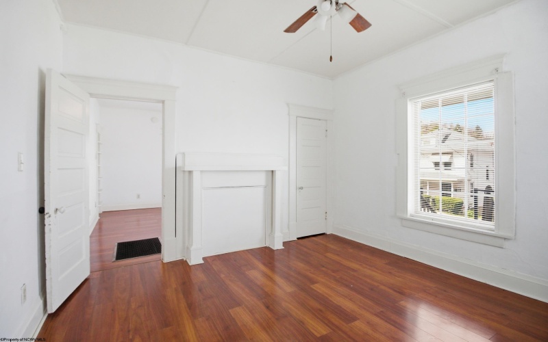 135 Woodland Avenue, Clarksburg, West Virginia 26301, 2 Bedrooms Bedrooms, 5 Rooms Rooms,1 BathroomBathrooms,Single Family Detached,For Sale,Woodland,10164169