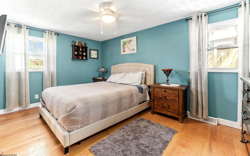 845 Stewart Street, Morgantown, West Virginia 26505, 4 Bedrooms Bedrooms, 7 Rooms Rooms,2 BathroomsBathrooms,Single Family Detached,For Sale,Stewart,10164171