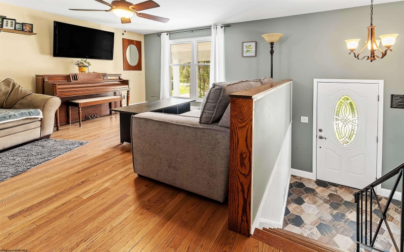 845 Stewart Street, Morgantown, West Virginia 26505, 4 Bedrooms Bedrooms, 7 Rooms Rooms,2 BathroomsBathrooms,Single Family Detached,For Sale,Stewart,10164171