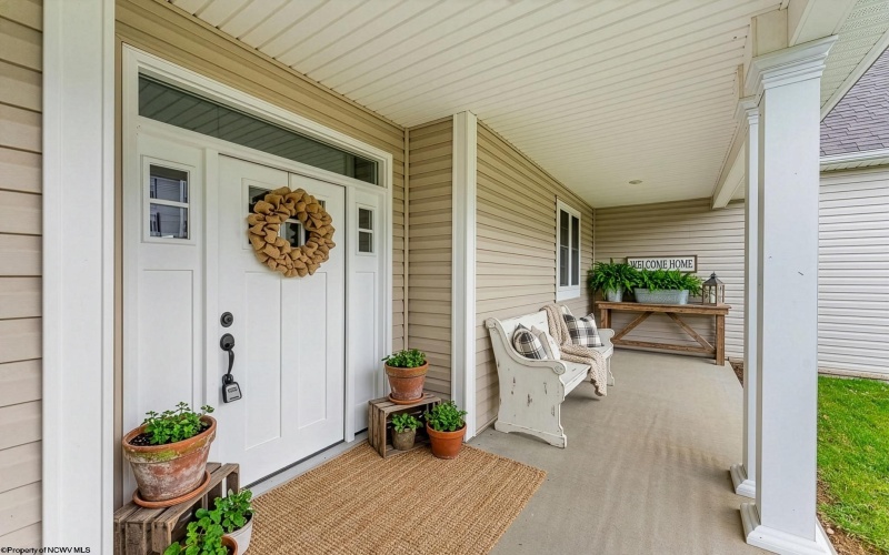 105 Lockwood Drive, Morgantown, West Virginia 26508, 3 Bedrooms Bedrooms, 8 Rooms Rooms,2 BathroomsBathrooms,Single Family Detached,For Sale,Lockwood,10164181