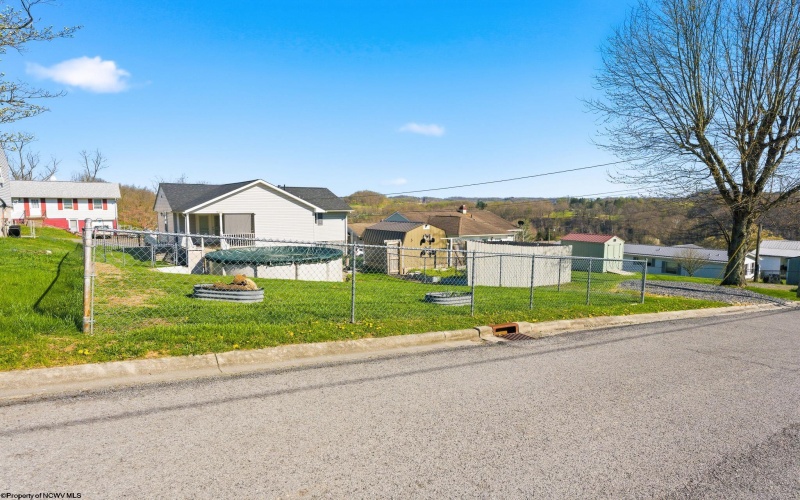 527 Hayhurst Street, Rivesville, West Virginia 26588, 4 Bedrooms Bedrooms, 7 Rooms Rooms,2 BathroomsBathrooms,Single Family Detached,For Sale,Hayhurst,10164185