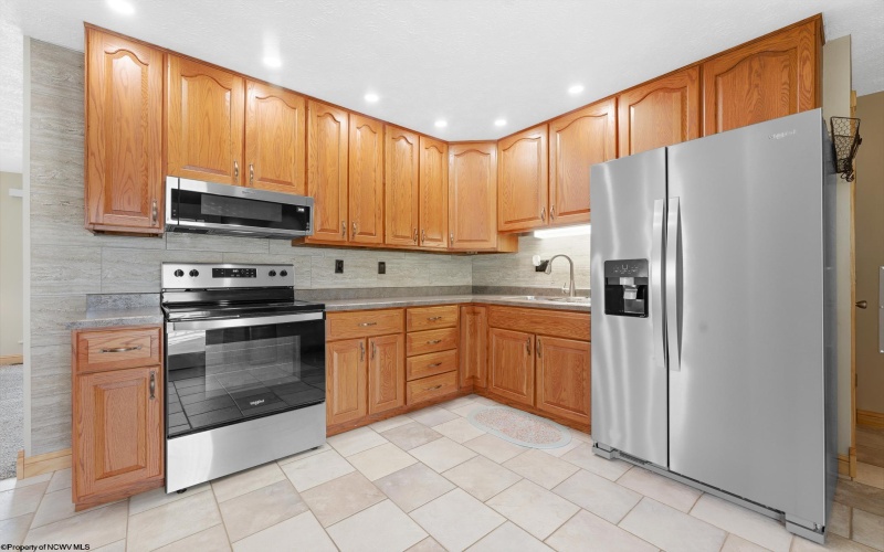 527 Hayhurst Street, Rivesville, West Virginia 26588, 4 Bedrooms Bedrooms, 7 Rooms Rooms,2 BathroomsBathrooms,Single Family Detached,For Sale,Hayhurst,10164185