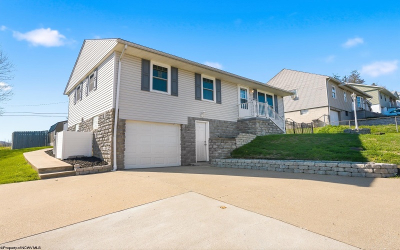 527 Hayhurst Street, Rivesville, West Virginia 26588, 4 Bedrooms Bedrooms, 7 Rooms Rooms,2 BathroomsBathrooms,Single Family Detached,For Sale,Hayhurst,10164185