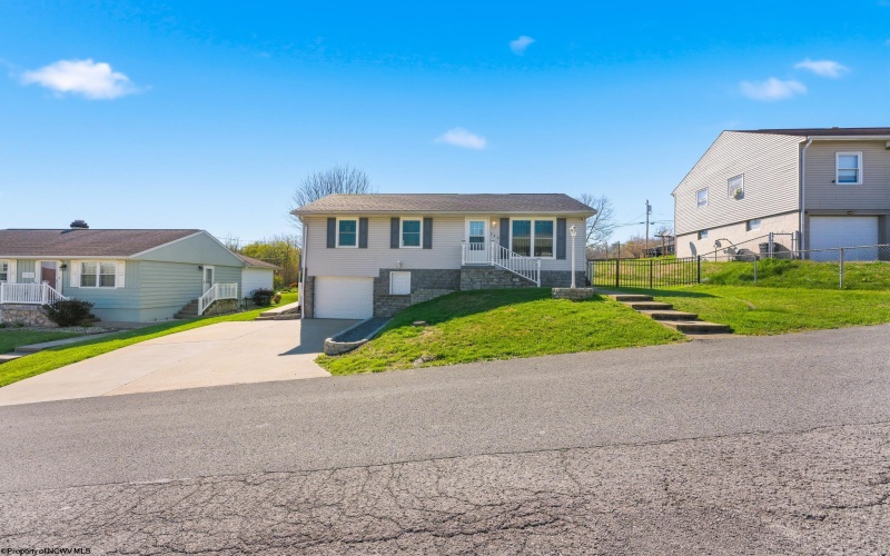 527 Hayhurst Street, Rivesville, West Virginia 26588, 4 Bedrooms Bedrooms, 7 Rooms Rooms,2 BathroomsBathrooms,Single Family Detached,For Sale,Hayhurst,10164185