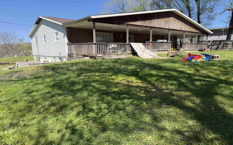 105 Ullom Street, Fairmont, West Virginia 26554, 3 Bedrooms Bedrooms, 6 Rooms Rooms,2 BathroomsBathrooms,Single Family Detached,For Sale,Ullom,10164172 105 Ullom Street, Fairmont, West Virginia 26554, 3 Bedrooms Bedrooms, 6 Rooms Rooms,2 BathroomsBathrooms,Single Family Detached,For Sale,Ullom,10164172