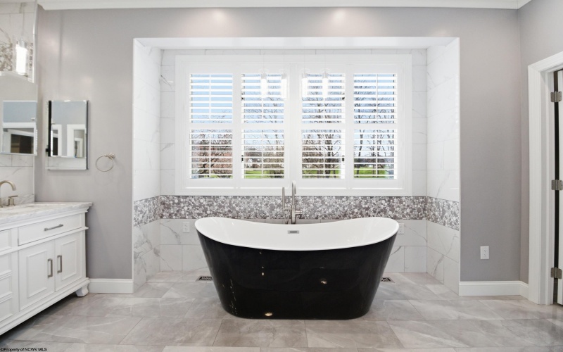 3116 Greystone Drive, Morgantown, West Virginia 26508, 6 Bedrooms Bedrooms, 15 Rooms Rooms,7 BathroomsBathrooms,Single Family Detached,For Sale,Greystone,10164175