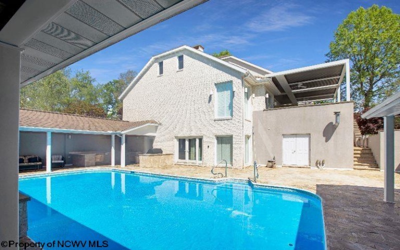 3116 Greystone Drive, Morgantown, West Virginia 26508, 6 Bedrooms Bedrooms, 15 Rooms Rooms,7 BathroomsBathrooms,Single Family Detached,For Sale,Greystone,10164175