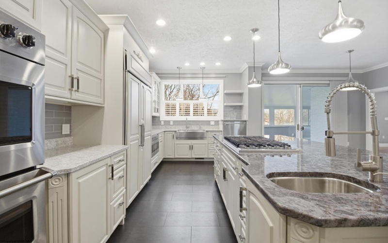 3116 Greystone Drive, Morgantown, West Virginia 26508, 6 Bedrooms Bedrooms, 15 Rooms Rooms,7 BathroomsBathrooms,Single Family Detached,For Sale,Greystone,10164175