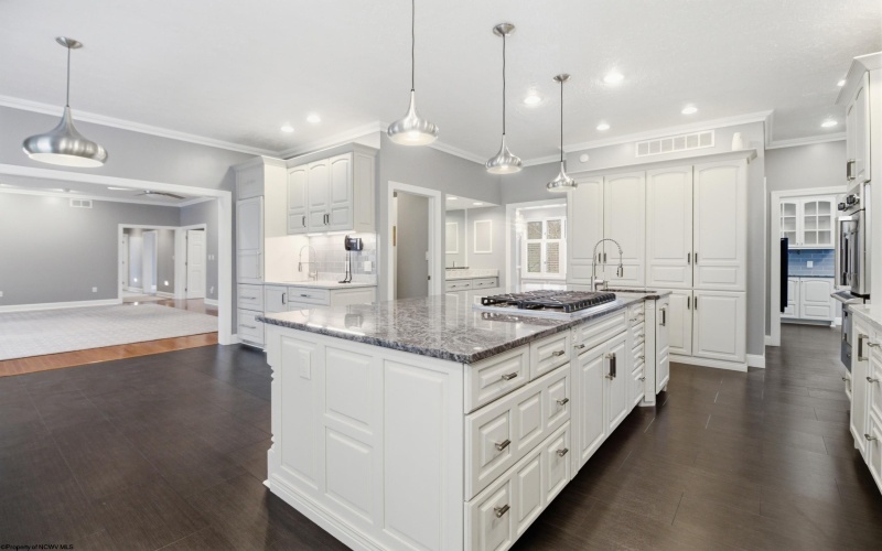 3116 Greystone Drive, Morgantown, West Virginia 26508, 6 Bedrooms Bedrooms, 15 Rooms Rooms,7 BathroomsBathrooms,Single Family Detached,For Sale,Greystone,10164175