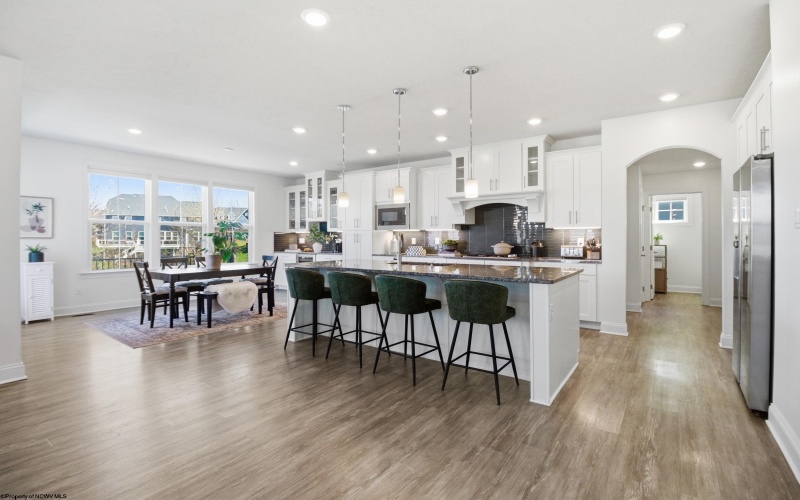 56 Windermere Lane, Morgantown, West Virginia 26508, 4 Bedrooms Bedrooms, 9 Rooms Rooms,3 BathroomsBathrooms,Single Family Detached,For Sale,Windermere,10164178