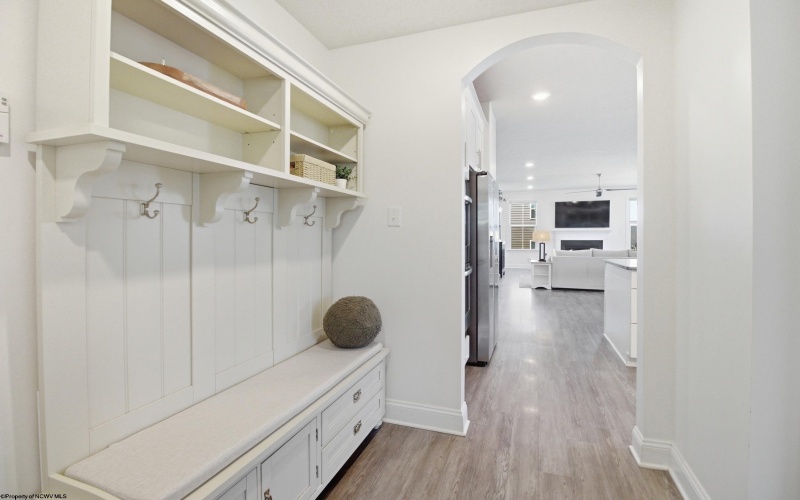 56 Windermere Lane, Morgantown, West Virginia 26508, 4 Bedrooms Bedrooms, 9 Rooms Rooms,3 BathroomsBathrooms,Single Family Detached,For Sale,Windermere,10164178