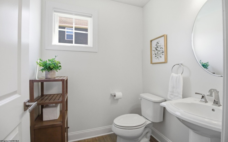 56 Windermere Lane, Morgantown, West Virginia 26508, 4 Bedrooms Bedrooms, 9 Rooms Rooms,3 BathroomsBathrooms,Single Family Detached,For Sale,Windermere,10164178