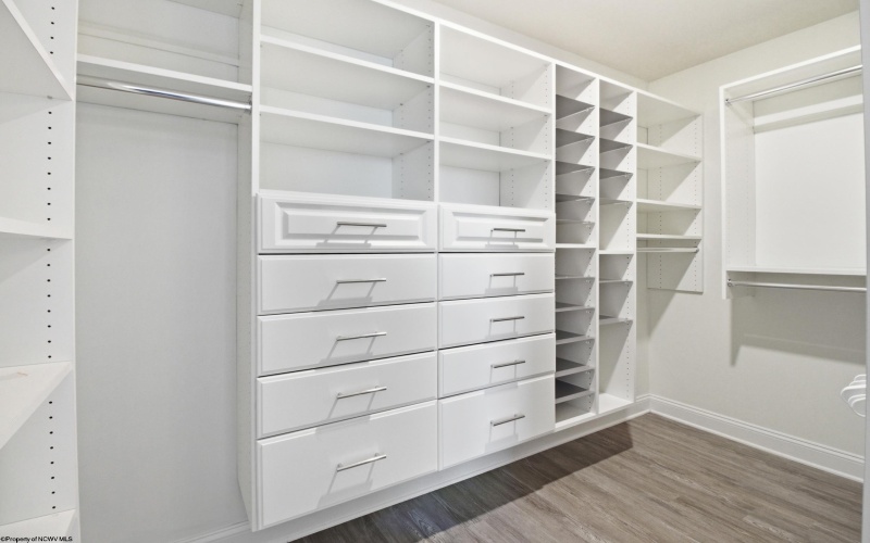 56 Windermere Lane, Morgantown, West Virginia 26508, 4 Bedrooms Bedrooms, 9 Rooms Rooms,3 BathroomsBathrooms,Single Family Detached,For Sale,Windermere,10164178