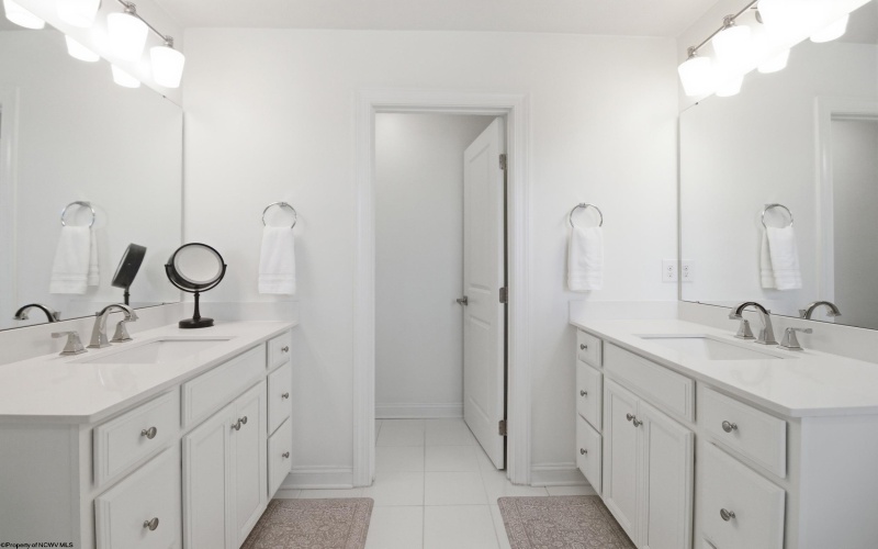 56 Windermere Lane, Morgantown, West Virginia 26508, 4 Bedrooms Bedrooms, 9 Rooms Rooms,3 BathroomsBathrooms,Single Family Detached,For Sale,Windermere,10164178