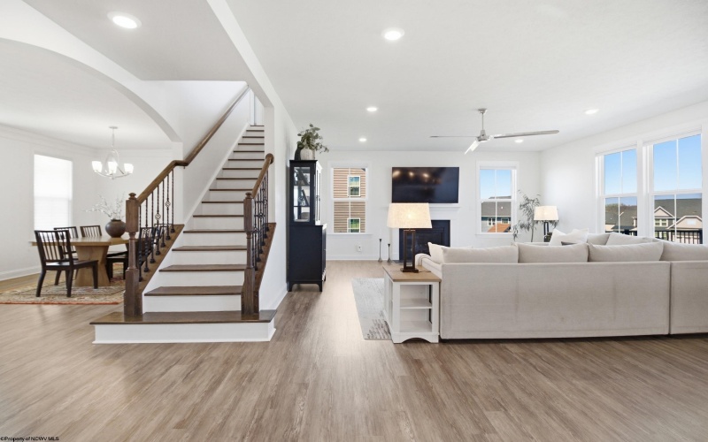 56 Windermere Lane, Morgantown, West Virginia 26508, 4 Bedrooms Bedrooms, 9 Rooms Rooms,3 BathroomsBathrooms,Single Family Detached,For Sale,Windermere,10164178