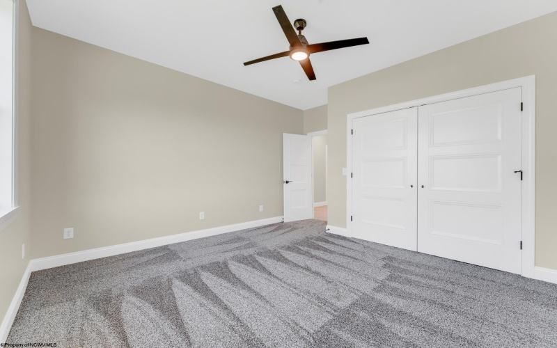 100 Lockwood Drive, Morgantown, West Virginia 26505, 3 Bedrooms Bedrooms, 9 Rooms Rooms,3 BathroomsBathrooms,Single Family Detached,For Sale,Lockwood,10164179