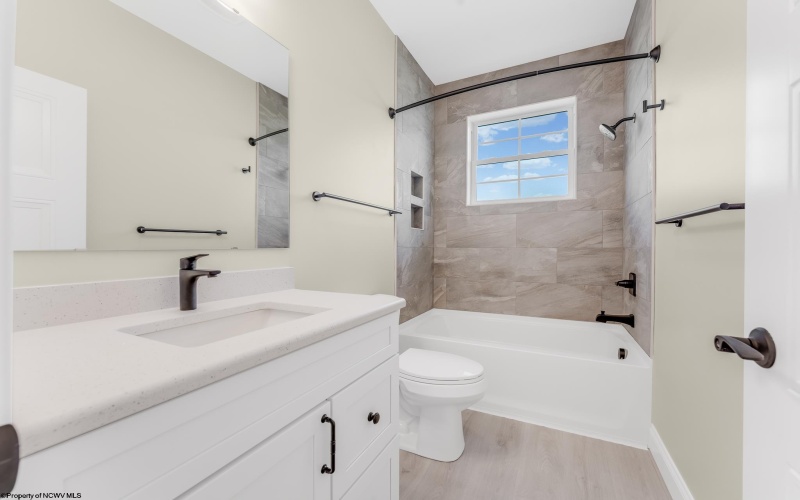 100 Lockwood Drive, Morgantown, West Virginia 26505, 3 Bedrooms Bedrooms, 9 Rooms Rooms,3 BathroomsBathrooms,Single Family Detached,For Sale,Lockwood,10164179