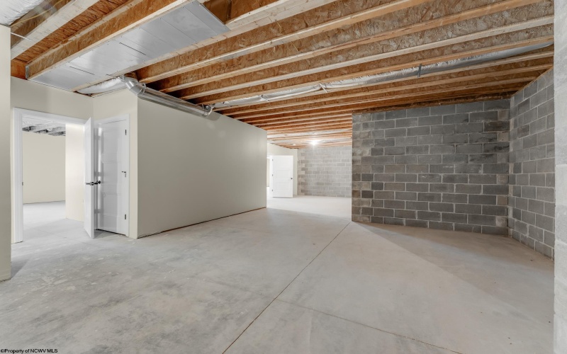 100 Lockwood Drive, Morgantown, West Virginia 26505, 3 Bedrooms Bedrooms, 9 Rooms Rooms,3 BathroomsBathrooms,Single Family Detached,For Sale,Lockwood,10164179