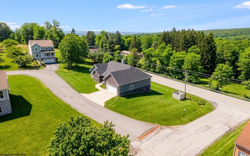 100 Lockwood Drive, Morgantown, West Virginia 26505, 3 Bedrooms Bedrooms, 9 Rooms Rooms,3 BathroomsBathrooms,Single Family Detached,For Sale,Lockwood,10164179