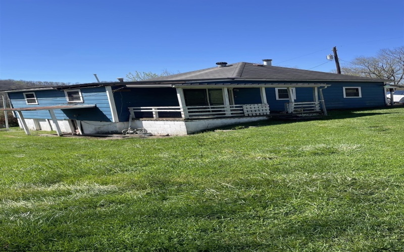 112 Thorn Stop Circle, Clarksburg, West Virginia 26330, 3 Bedrooms Bedrooms, 6 Rooms Rooms,1 BathroomBathrooms,Single Family Detached,For Sale,Thorn Stop,10164180