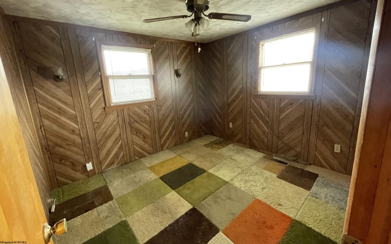 112 Thorn Stop Circle, Clarksburg, West Virginia 26330, 3 Bedrooms Bedrooms, 6 Rooms Rooms,1 BathroomBathrooms,Single Family Detached,For Sale,Thorn Stop,10164180