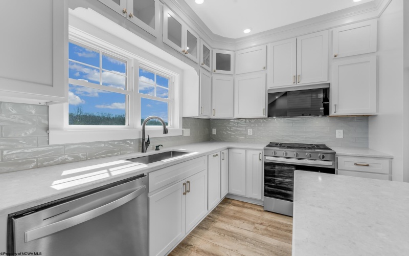 107 Lockwood Drive, Morgantown, West Virginia 26508, 4 Bedrooms Bedrooms, 8 Rooms Rooms,3 BathroomsBathrooms,Single Family Detached,For Sale,Lockwood,10164182