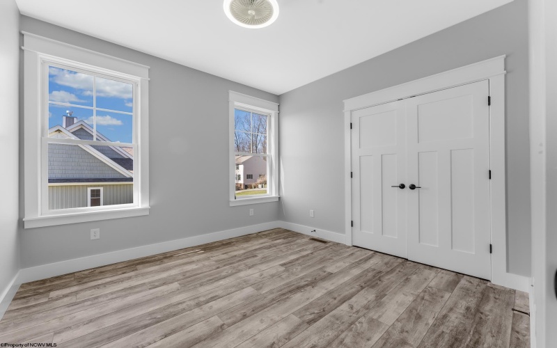 107 Lockwood Drive, Morgantown, West Virginia 26508, 4 Bedrooms Bedrooms, 8 Rooms Rooms,3 BathroomsBathrooms,Single Family Detached,For Sale,Lockwood,10164182