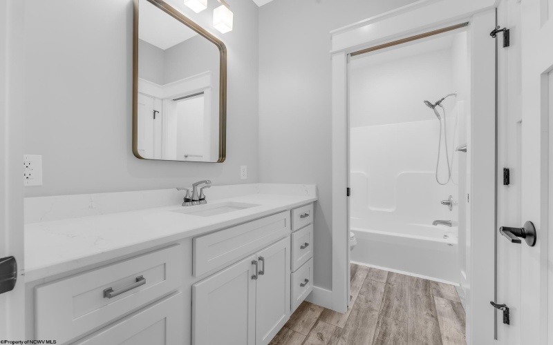 107 Lockwood Drive, Morgantown, West Virginia 26508, 4 Bedrooms Bedrooms, 8 Rooms Rooms,3 BathroomsBathrooms,Single Family Detached,For Sale,Lockwood,10164182