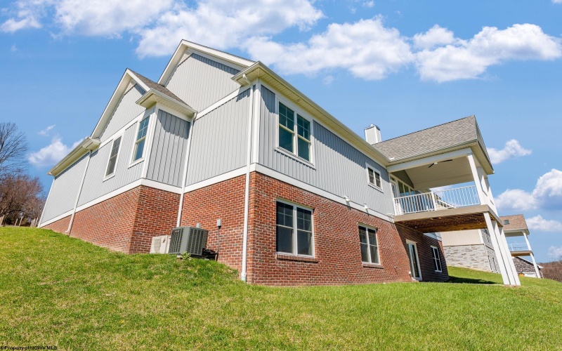 107 Lockwood Drive, Morgantown, West Virginia 26508, 4 Bedrooms Bedrooms, 8 Rooms Rooms,3 BathroomsBathrooms,Single Family Detached,For Sale,Lockwood,10164182