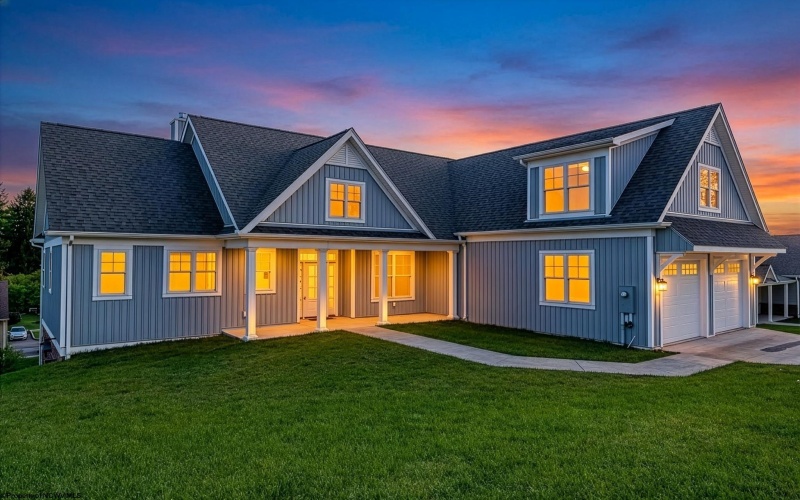 107 Lockwood Drive, Morgantown, West Virginia 26508, 4 Bedrooms Bedrooms, 8 Rooms Rooms,3 BathroomsBathrooms,Single Family Detached,For Sale,Lockwood,10164182