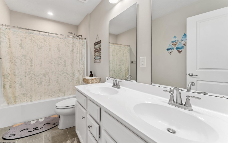 231 Falling Water Lane, Morgantown, West Virginia 26508, 4 Bedrooms Bedrooms, 9 Rooms Rooms,3 BathroomsBathrooms,Single Family Detached,For Sale,Falling Water,10164184