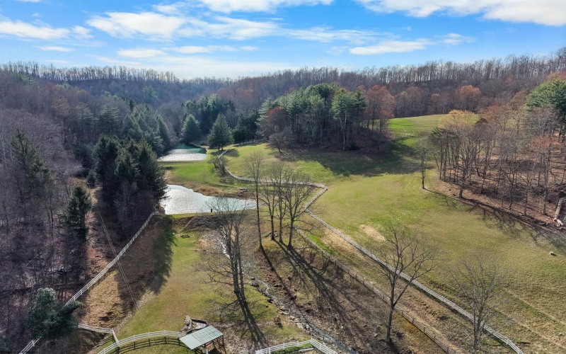 1058 Wolfgang Road, Rock Cave, West Virginia 26234, 3 Bedrooms Bedrooms, 7 Rooms Rooms,2 BathroomsBathrooms,Single Family Detached,For Sale,Wolfgang,10164191