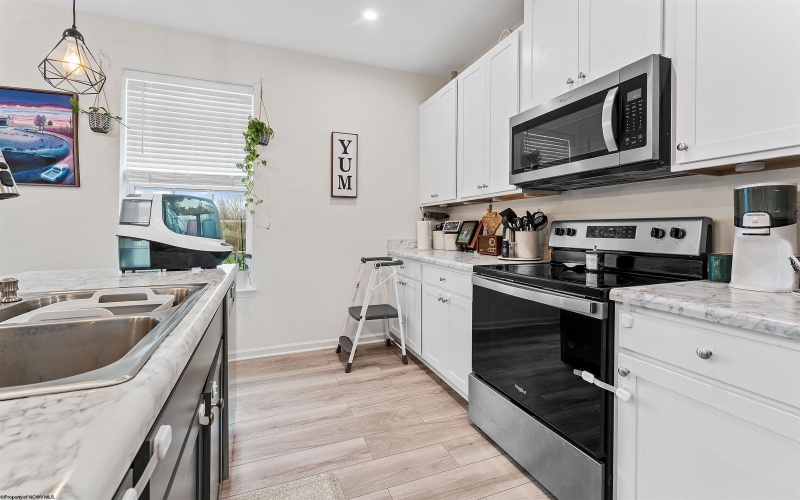 302 Bay Street, Morgantown, West Virginia 26508, 3 Bedrooms Bedrooms, 7 Rooms Rooms,2 BathroomsBathrooms,Single Family Attached,For Sale,Bay,10164192 302 Bay Street, Morgantown, West Virginia 26508, 3 Bedrooms Bedrooms, 7 Rooms Rooms,2 BathroomsBathrooms,Single Family Attached,For Sale,Bay,10164192