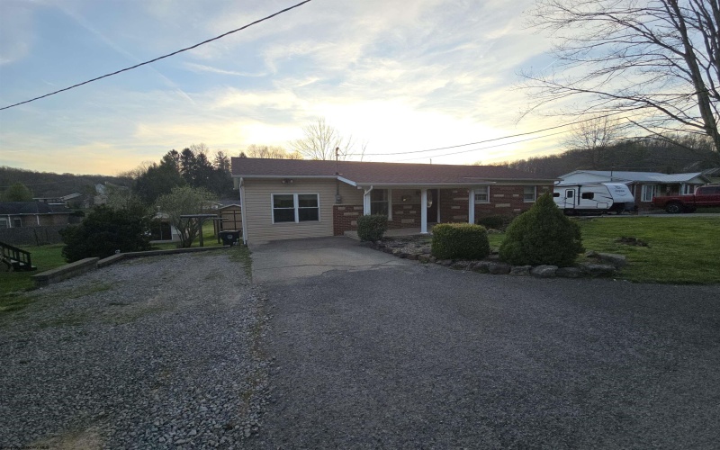 137 Scott Street, Buckhannon, West Virginia 26201, 3 Bedrooms Bedrooms, 7 Rooms Rooms,1 BathroomBathrooms,Single Family Detached,For Sale,Scott,10164190 137 Scott Street, Buckhannon, West Virginia 26201, 3 Bedrooms Bedrooms, 7 Rooms Rooms,1 BathroomBathrooms,Single Family Detached,For Sale,Scott,10164190