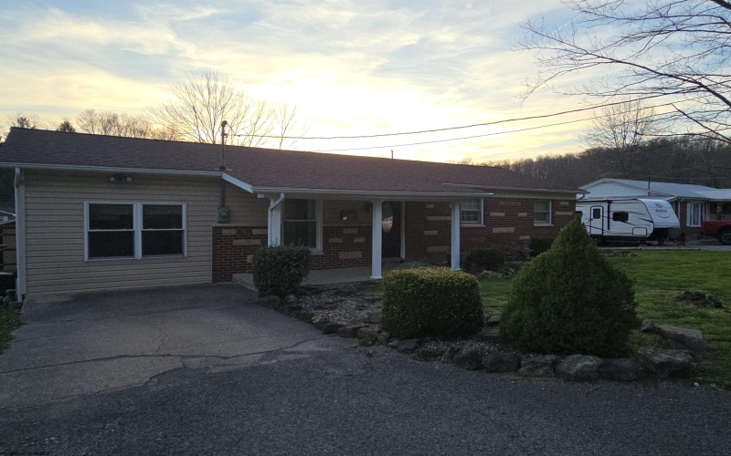 137 Scott Street, Buckhannon, West Virginia 26201, 3 Bedrooms Bedrooms, 7 Rooms Rooms,1 BathroomBathrooms,Single Family Detached,For Sale,Scott,10164190 137 Scott Street, Buckhannon, West Virginia 26201, 3 Bedrooms Bedrooms, 7 Rooms Rooms,1 BathroomBathrooms,Single Family Detached,For Sale,Scott,10164190