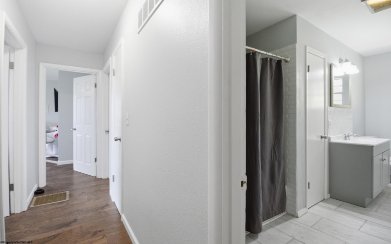 135 Celtic Drive, Clarksburg, West Virginia 26301, 3 Bedrooms Bedrooms, 8 Rooms Rooms,2 BathroomsBathrooms,Single Family Detached,For Sale,Celtic,10164198 135 Celtic Drive, Clarksburg, West Virginia 26301, 3 Bedrooms Bedrooms, 8 Rooms Rooms,2 BathroomsBathrooms,Single Family Detached,For Sale,Celtic,10164198