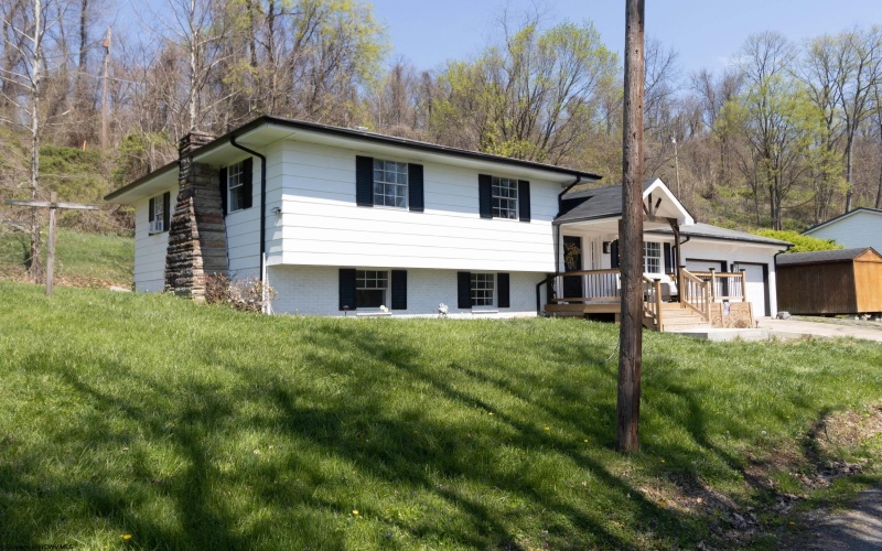 135 Celtic Drive, Clarksburg, West Virginia 26301, 3 Bedrooms Bedrooms, 8 Rooms Rooms,2 BathroomsBathrooms,Single Family Detached,For Sale,Celtic,10164198 135 Celtic Drive, Clarksburg, West Virginia 26301, 3 Bedrooms Bedrooms, 8 Rooms Rooms,2 BathroomsBathrooms,Single Family Detached,For Sale,Celtic,10164198