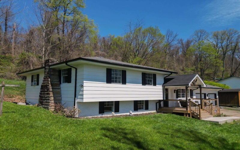 135 Celtic Drive, Clarksburg, West Virginia 26301, 3 Bedrooms Bedrooms, 8 Rooms Rooms,2 BathroomsBathrooms,Single Family Detached,For Sale,Celtic,10164198 135 Celtic Drive, Clarksburg, West Virginia 26301, 3 Bedrooms Bedrooms, 8 Rooms Rooms,2 BathroomsBathrooms,Single Family Detached,For Sale,Celtic,10164198