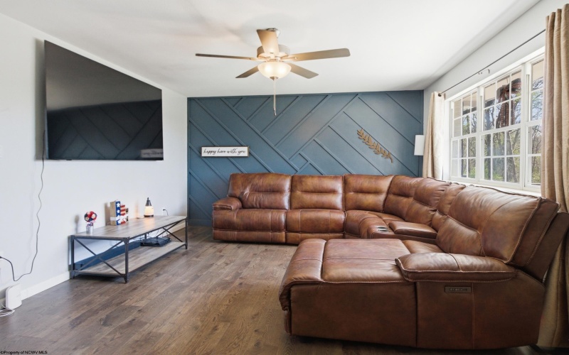 135 Celtic Drive, Clarksburg, West Virginia 26301, 3 Bedrooms Bedrooms, 8 Rooms Rooms,2 BathroomsBathrooms,Single Family Detached,For Sale,Celtic,10164198 135 Celtic Drive, Clarksburg, West Virginia 26301, 3 Bedrooms Bedrooms, 8 Rooms Rooms,2 BathroomsBathrooms,Single Family Detached,For Sale,Celtic,10164198