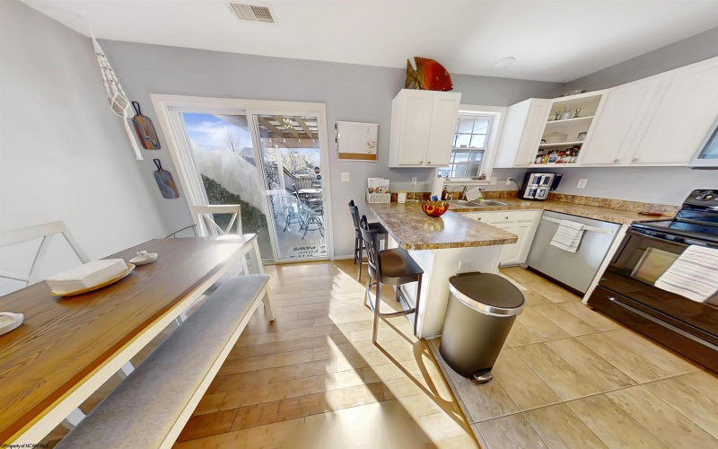 6 Sophie Lane, Bunker Hill, West Virginia 25413, 3 Bedrooms Bedrooms, 6 Rooms Rooms,2 BathroomsBathrooms,Single Family Attached,For Sale,Sophie,10164195